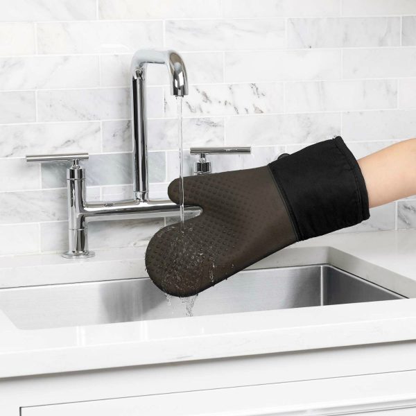 OXO Good Grips 11219800 Silicone Oven Mitt, Black, 13  Fashion - Image 4